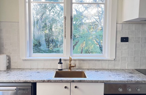 Te Kuiti Villa | Renovated Villa - 5 mins from Te Kuiti town. Pet Friendly!