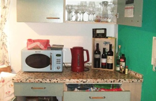 Obernzell Apartment | Renovierte Ferienwohnung mit Terrasse, Donaucard
