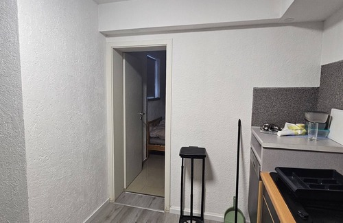 Ketsch Apartment | Renoviertes Ruhiges Gartenapartment
