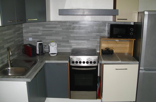 Sarrians Cottage | Rental & Gîte