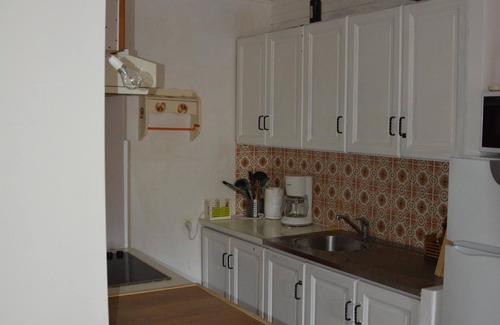 Padern House | RENTAL PADERN CORBIERES CATHARE AUDE VERDOUBLE CUCUGNAN MER