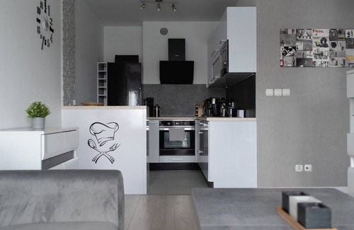 Grunwald Apartment | RentPlanet - Apartament przy Lotnisku
