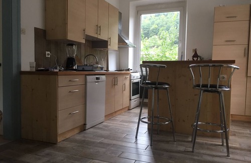 Lapoutroie House | Rents a double room in a large house