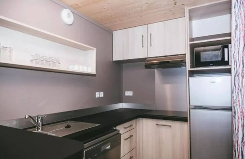 Rochefort-en-Terre House | Residence du Domaine du Moulin Neuf - 3 room cottage 6 people Lake View