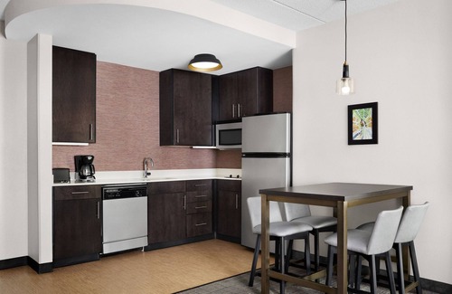 Oxford Valley Hotel | Residence Inn by Marriott Philadelphia Langhorne