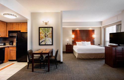Kingston Hotel | Residence Inn by Marriott Kingston Water's Edge