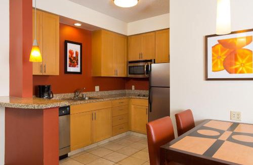 Waldron Hotel | Residence Inn Kansas City Airport