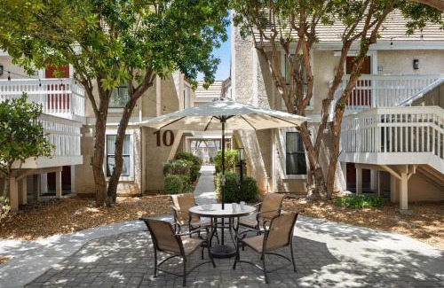 Shoreline West Hotel | Residence Inn Palo Alto Mountain View