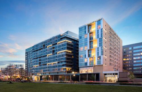 Navy Yard Hotel | Residence Inn Washington Capitol Hill/Navy Yard