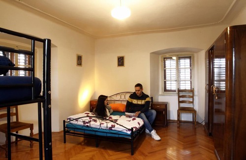 Komen House | Residence Muzica