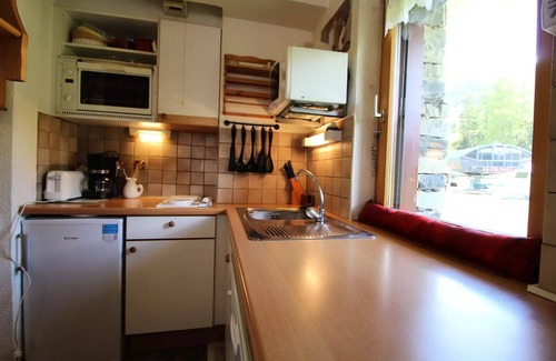 Lanslevillard Apartment | Residence Pied De Pistes - 2 Rooms for 4 People