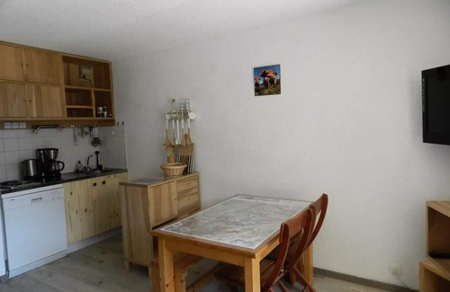 Le Pleynet Apartment | Residence Roches Noires - 2 Rooms for 6 People
