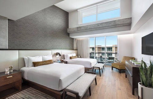 Paradise Valley Hotel | Residences At Mountain Shadows