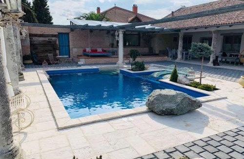 Bekescsaba Apartment | Resident Wellness Vendégház Békéscsaba