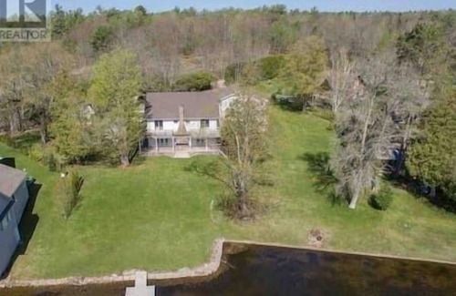 Port Stanton House | Resort, lakefront room, pool, hottub, sauna, #7