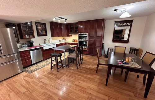 Rock Creek House | Resort, living at an affordable price, 2-bedroom house AC, hot tub and pool