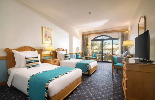 Wadi El Natrun Resort | Resort Paradise Where History Meets Family Fun with Pool & Spa l 3 Rooms
