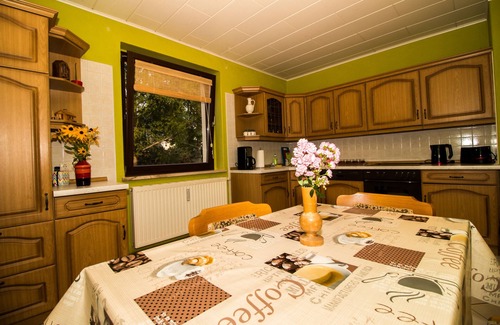 Bernsbach Apartment | Rest and relaxation on the balcony of the Ore Mountains