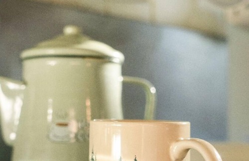 Tahoe Vista Cabin | Rest and Relaxation.Steps from the Beach