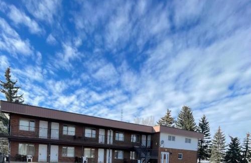 Three Hills Hotel | Rest Easy Motel