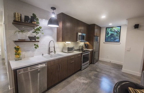 Lawton Park House | Restful, Convenient Getaway Near Downtown and Seattle’s Largest Park