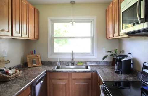 Radcliff House | Restful Retreat, 3BR/2BA on 2 acres, Pet Friendly