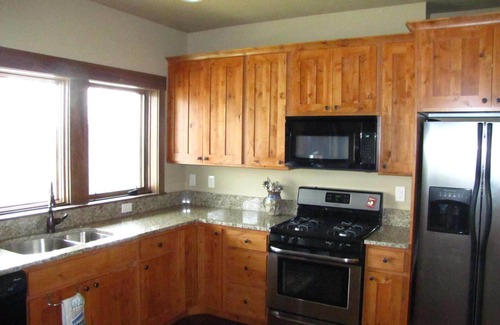 Ogden House | Restored Jefferson Bungalow In The Heart Of The Historic District
