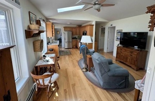 Galway Apartment | Retreat Near Saratoga – Perfect for Track Season!