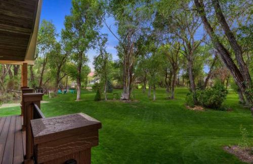 Rigby Apartment | Retreat on the Green - Rigby, ID