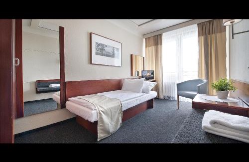 Kladno Hotel | Retro Hotel Kladno