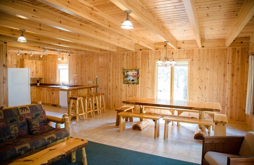 Park Rapids Cabin | Reunion Cabin with Loft & Screen Porch at Resort - #1 Speciality Lodging in PR