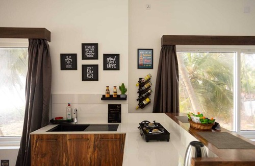 Tonse West Apartment | Reunion Ocean Manor- Destiny