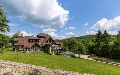 Jagniatkow House | Rezydencja nad Wodospadem Spa&Wellness koło Szklarskiej Poręby