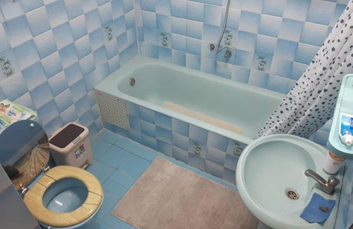 Lome House | RG Guesthouse