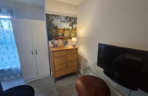 Waltham Abbey House | Rhapsody