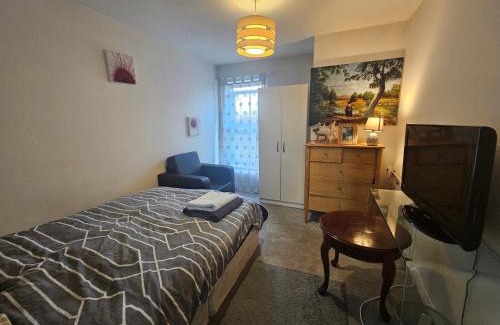Waltham Abbey House | Rhapsody