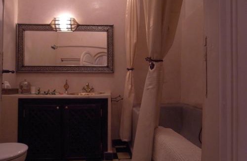 Zaouia Sidi Rhalem House | Riad Aguaviva