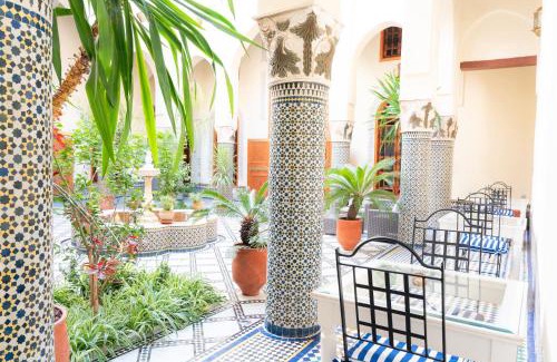 Ain Azlitan House | Riad Al Ansari
