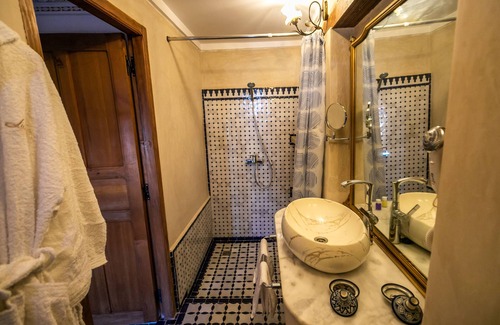 R'habet Zbib House | Riad Jamal