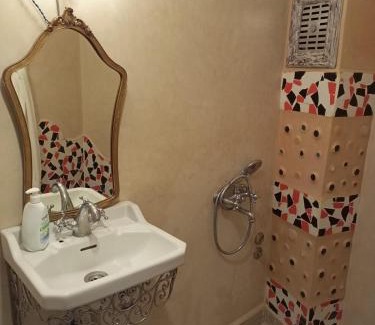 Souika House | RIAD LA SANTA