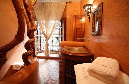 Dar Tazi House | Riad Laaroussa
