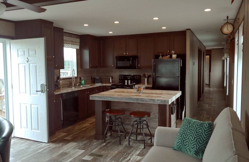 Grand Isle House | Rica Rico - Beach View Getaway