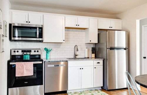 Mosby House | Richmond Gem whole house 3 BR fenced yard!n