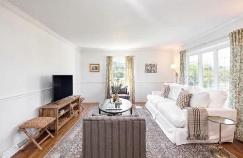 Asheville House | Ridge Valley by AvantStay Upscale Asheville Escape w Pool