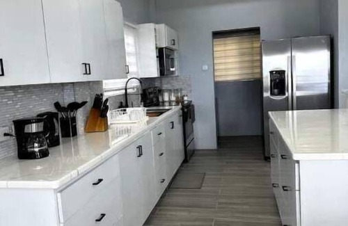 Kingstown Apartment | Ridge View