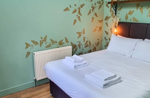 Hinton Blewett Hotel | Ring O Bells Hinton Blewett
