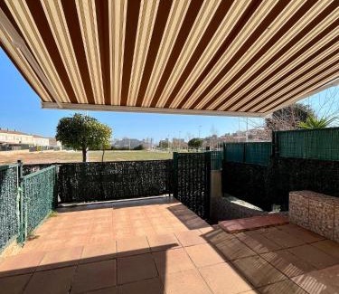 Oropesa del Mar Apartment | Rio Palancia II, Disfruta de una estancia en Familia, con Wifi y Parking Gratuito e Smart Tive, Una estancia de Cinco estrellas