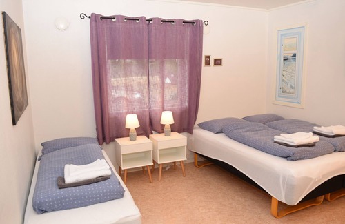 Risøyhamn Bed & Breakfast | Risøyhamn Kafe