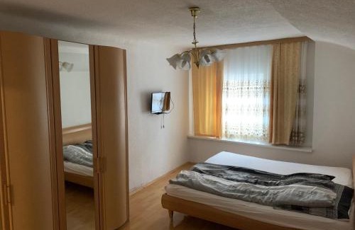 Gloggnitz Apartment | Ristorante Adria