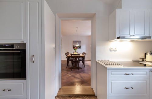 Ljubljana City Centre Apartment | River & Castle View apartment Rose/2-BR, 1.5-bathroom, big living&dining room